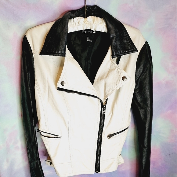 Forever 21 Black & Cream Duo-Tone Moto Faux Leather Jacket Size L - Picture 3 of 16